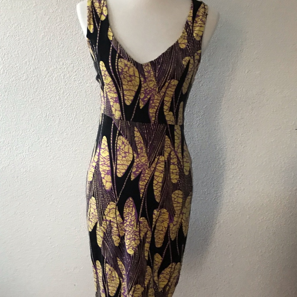Dress - Picture 5 of 8
